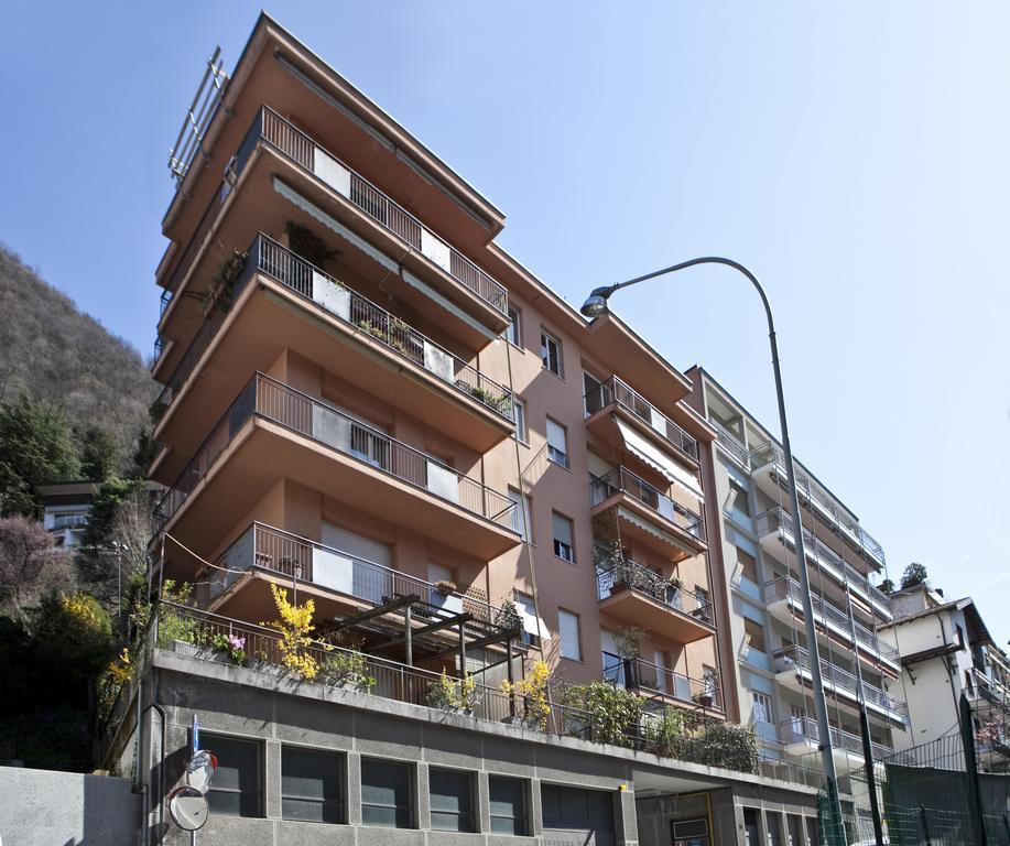 코모 Silky House With Private Parking 아파트 객실 사진